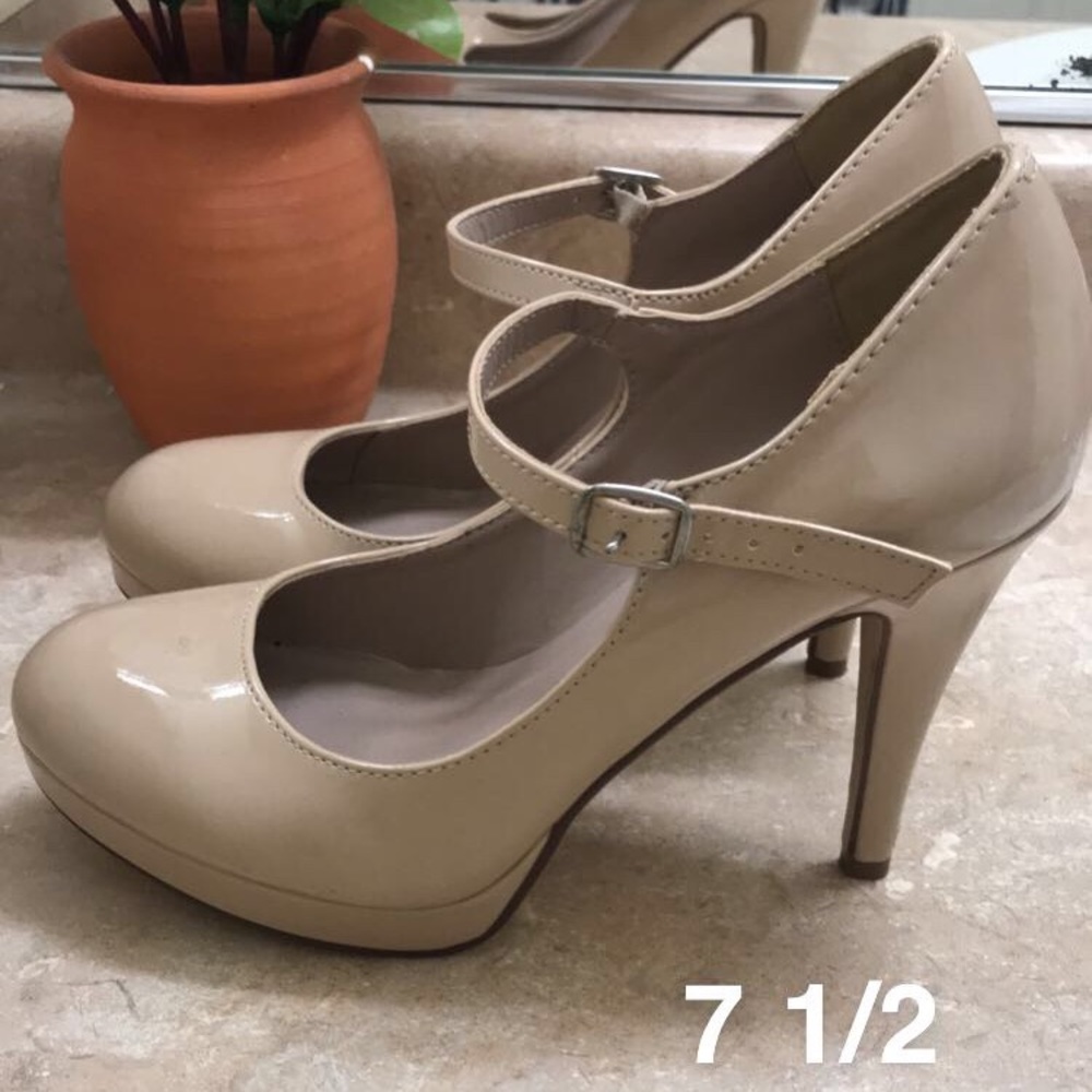 Tan heels